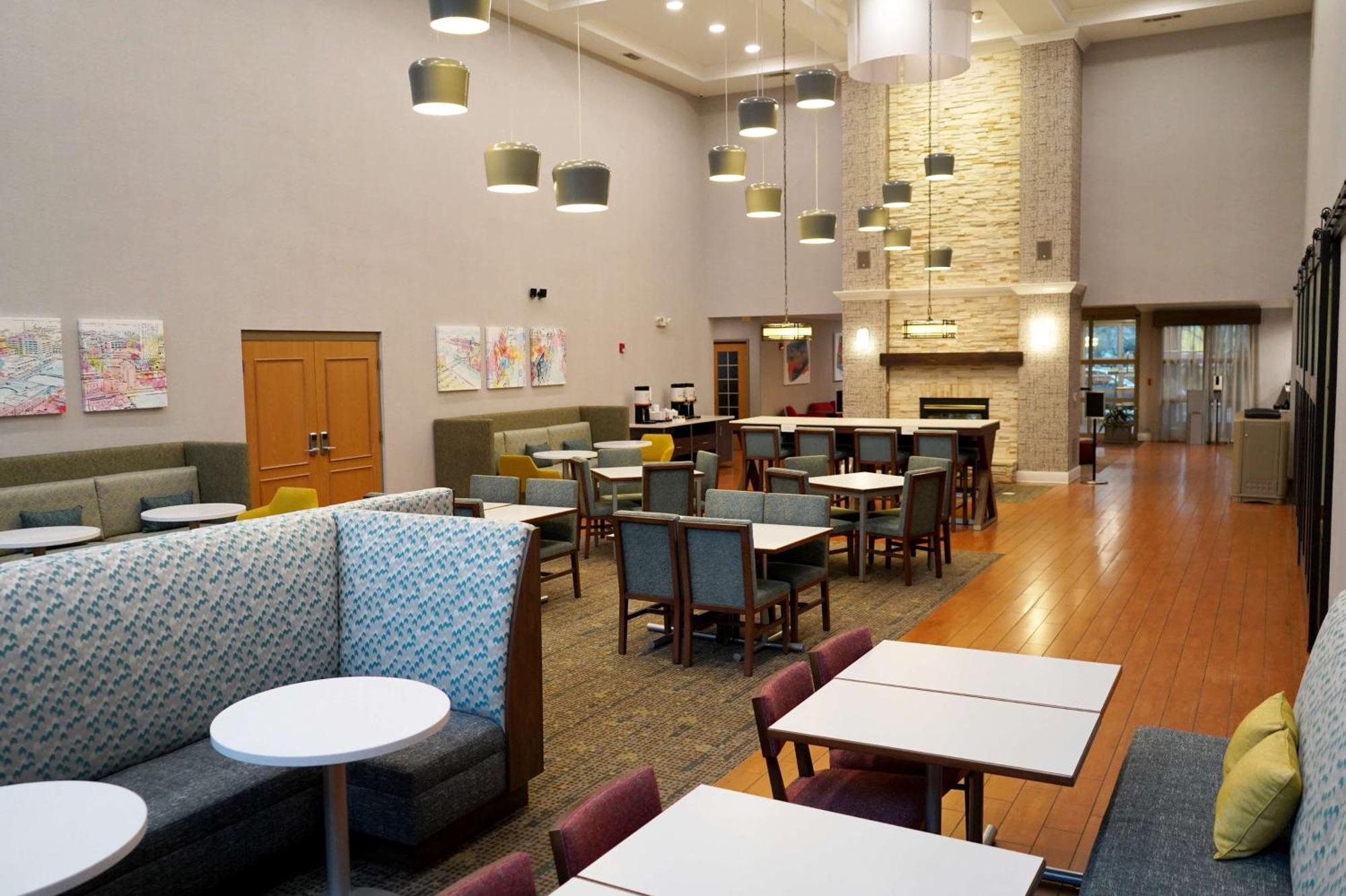 Hampton Inn & Suites Chicago/Aurora Ngoại thất bức ảnh